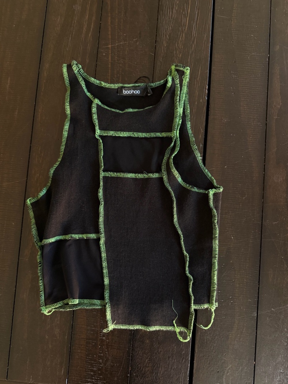 Boohoo Black Ribbed Tank Top w/ Green Contrast Stitching | Edgy Y2K Grunge